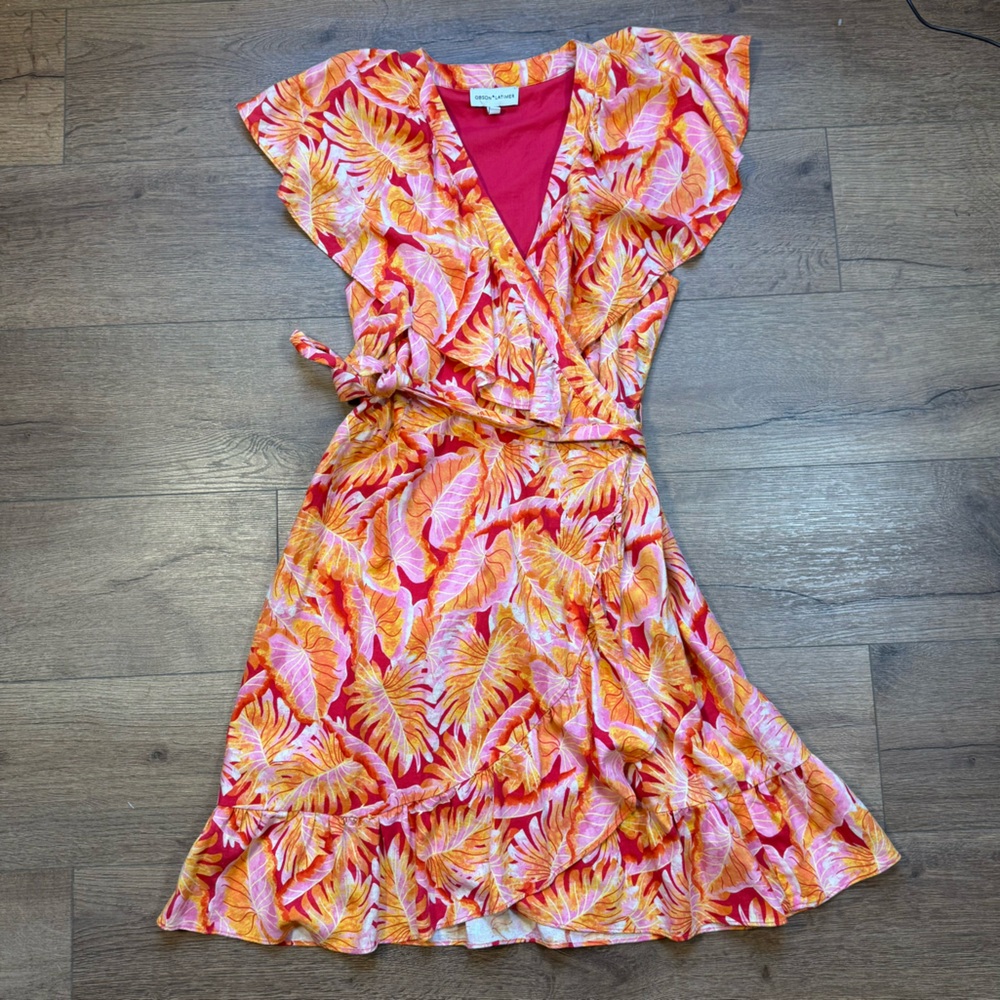 GIBSON & LATIMER Tropical wrap dress